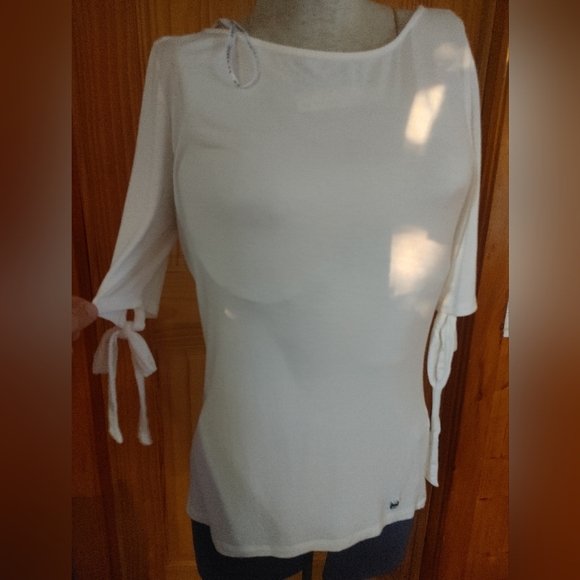 Ivanka Trump branded top blouse shirt short sleeve read for measurements - Picture 2 of 6